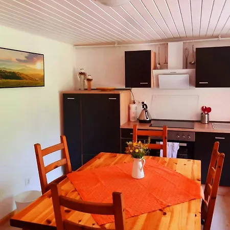 Semesterbostad Wald-ferienhaus Nicole - Mitten Im Grunen Eppenbrunn