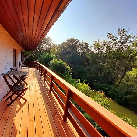 Wald-ferienhaus Nicole - Mitten Im Grunen Semesterbostad