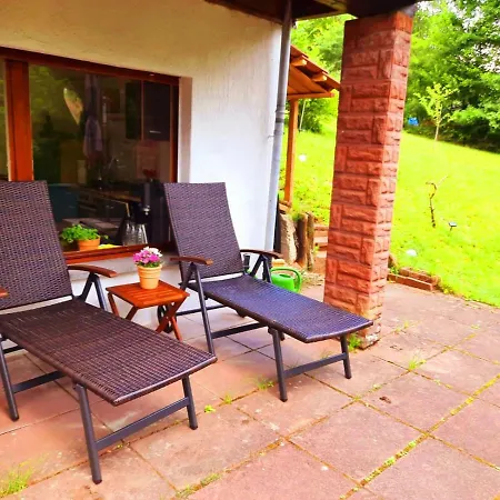 Wald-ferienhaus Nicole - Mitten Im Grunen Semesterbostad Eppenbrunn